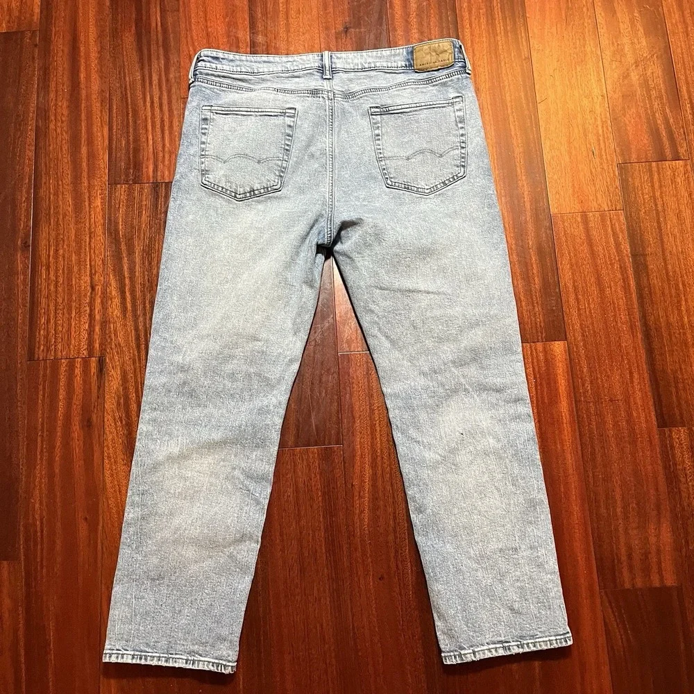 American Eagle Jeans Mens 36x30 Light Wash Athletic Fit EasyFlex Stretch 36x28